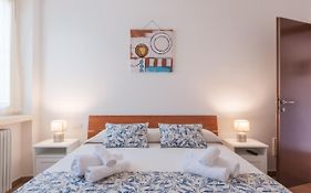 Bardolino Lake Home*****